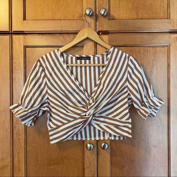 ✨50% OFF✨ Zaful Crop Top - Picture 3 of 10